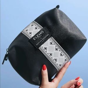 NWOT Elemis London x Hayley Menzies skin care pouch